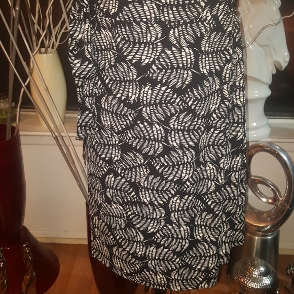 Daisy Fuentes wrap dress black & white sz sm - Picture 5 of 8